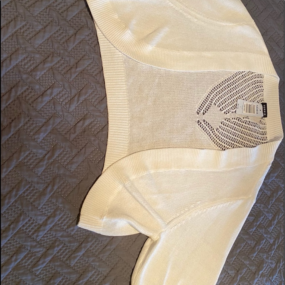 Short Ivory short sleeve cardigan